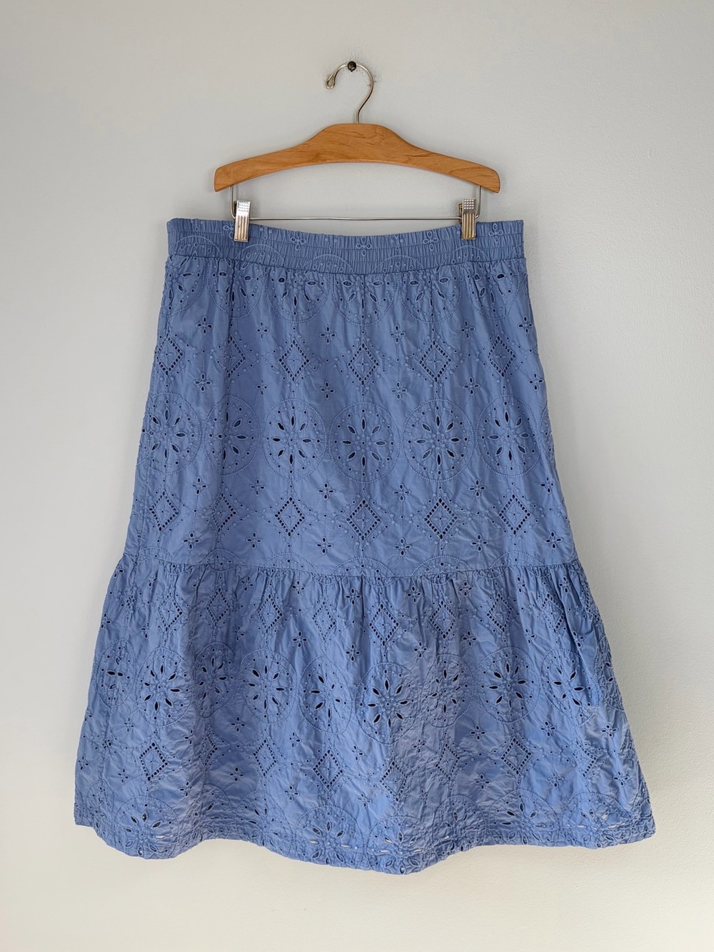 GAP Periwinkle Embroidered Eyelet Cotton Midi Skirt Cottagecore Feminine